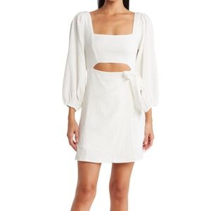 ASTR THE LABEL Center Cutout Long Sleeve Dress